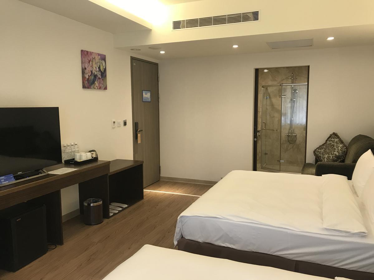 ML Hotel Chiayi Buitenkant foto