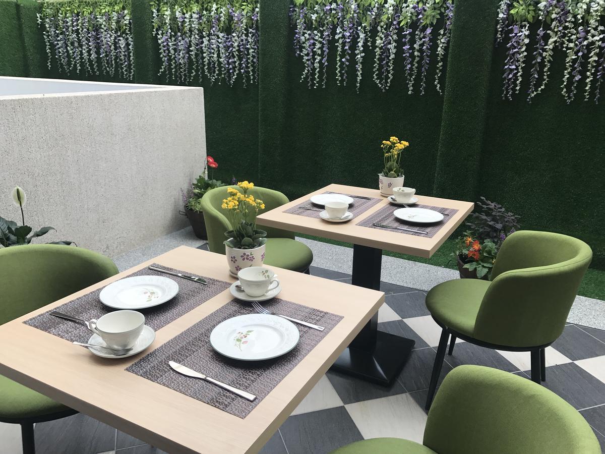 ML Hotel Chiayi Buitenkant foto
