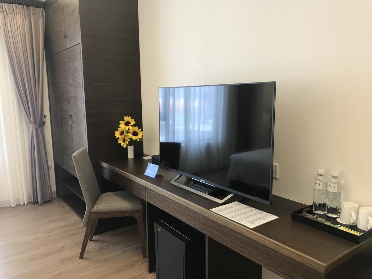ML Hotel Chiayi Buitenkant foto